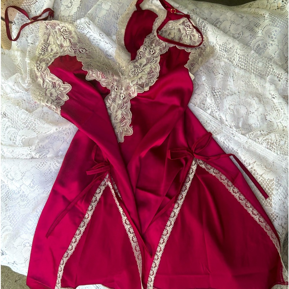 Beautiful Satin & Lace Chemise